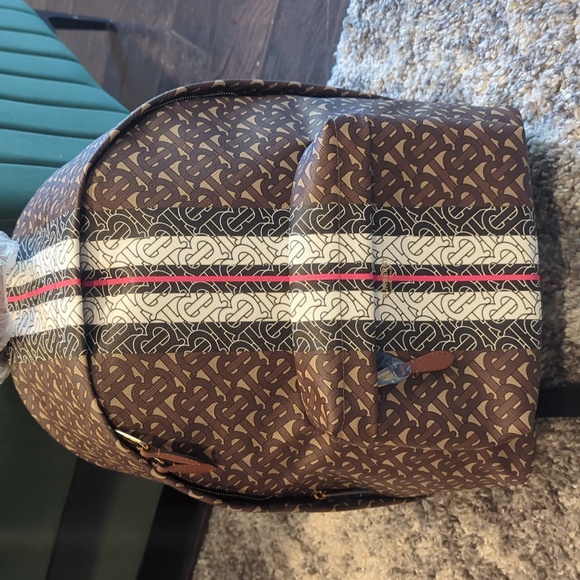 Burberry Jett Backpack - Picture 1 of 12